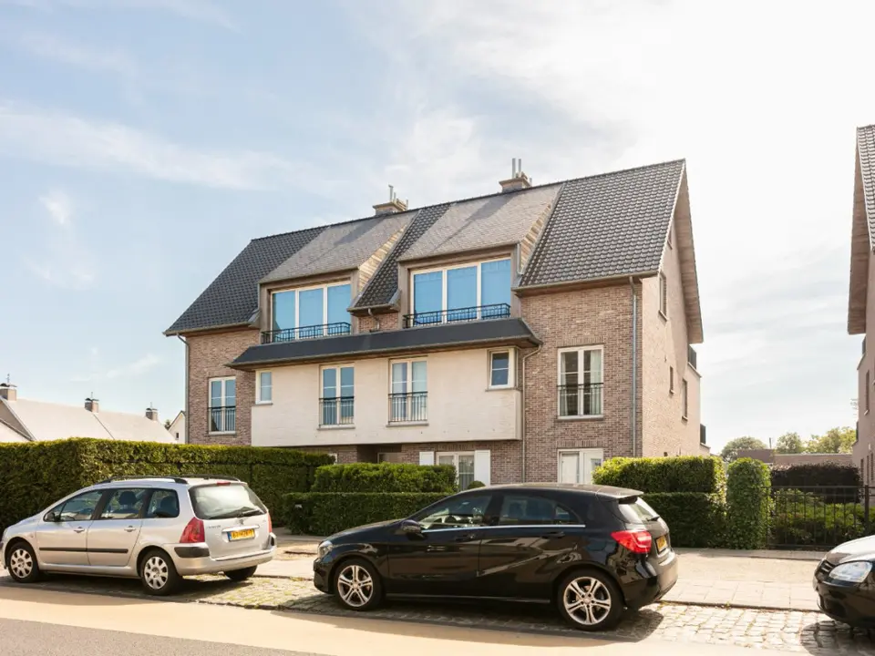 Duplex appartement met 2 slaapkamers, 2 badkamers en terras