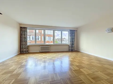 bel appartement au 5ème et dernier étage
