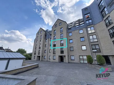2-bedroom apartment with terrace overlooking the Meuse