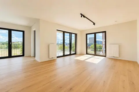 Luxury New 2BR | Rosehill Residence | Tour & Taxis
