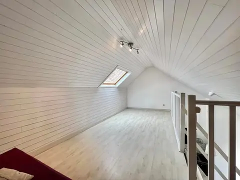NEW ! Appt. 1ch + bureau de 70m² au 3ème SANS ASCENSEUR