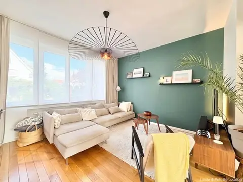 close to Place Dumon and all amenities