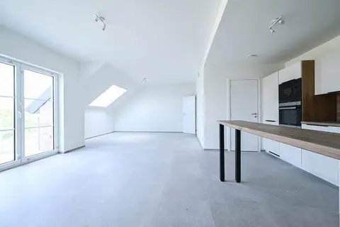 2 bedroom Penthouse to rent in Crisnée