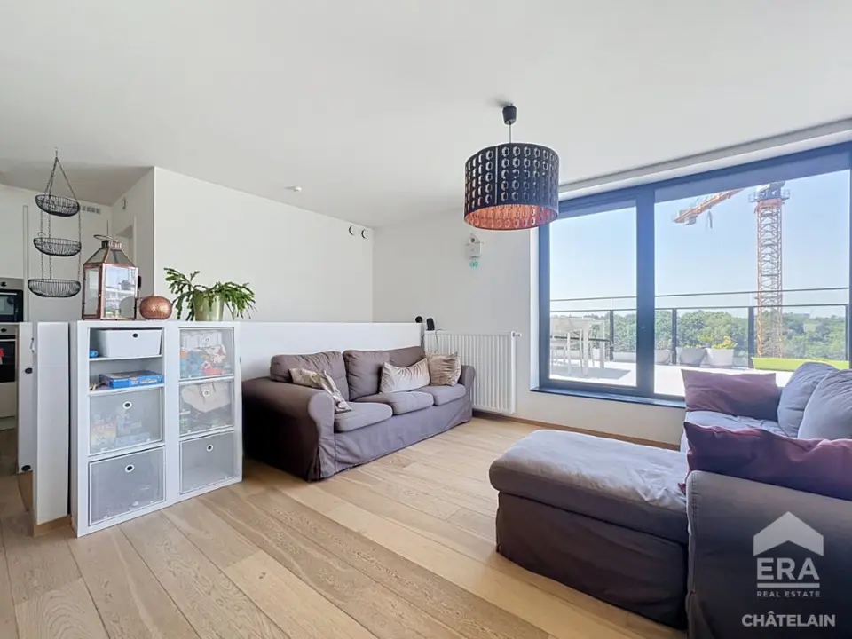Superb Penthouse met 2 slaapkamers te huur in Schaerbeek