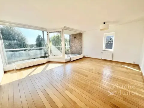 Uccle/ GREEN HUNTER Beautiful 2-bedroom apartment + office w