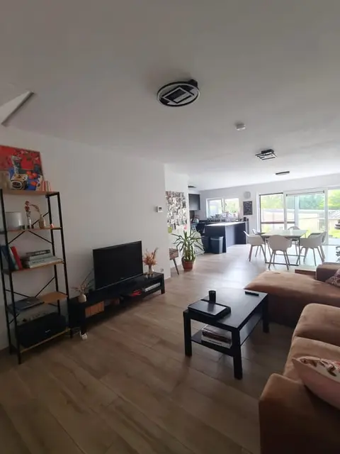 Large energy friendly house with 4 bedrooms.