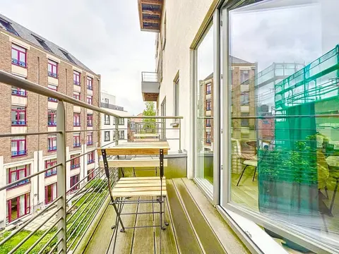 SUPERB FURNISHED 1 BEDROOM APPARTMENT WITH BALCONY