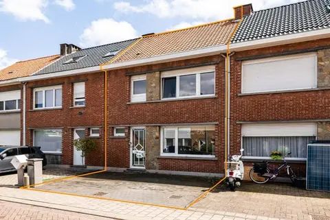 Top gelegen, gerenoveerde woning met 4 à 5 slpk. en zuid-...