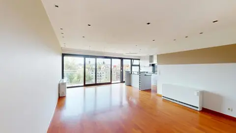 SCHEUTBOS — 2 BALCONIES — MODERN & SPACIOUS - PARKING