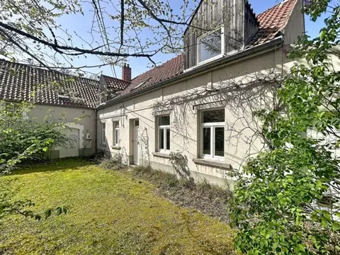 ***OPTION*** Lasne - Charming 4-bedr / 2-bathr house in a gr