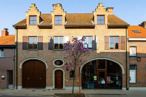 multi-purpose building