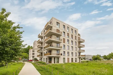Recently built apartment with 1 bedroom, large terrace and 2
