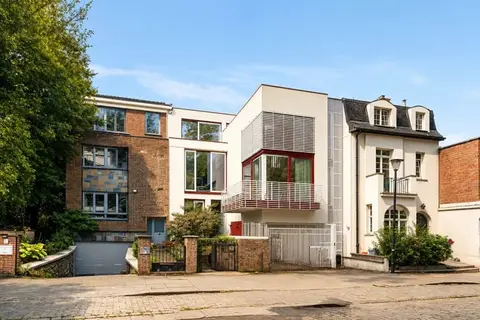 Uccle, contemporary house with professional libertarian