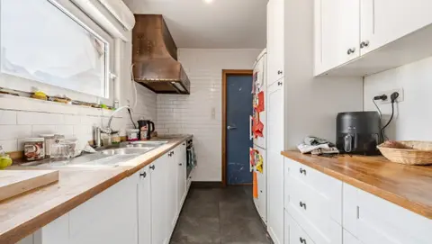 Kangoeroe woning met atelier en tuin in Gent
