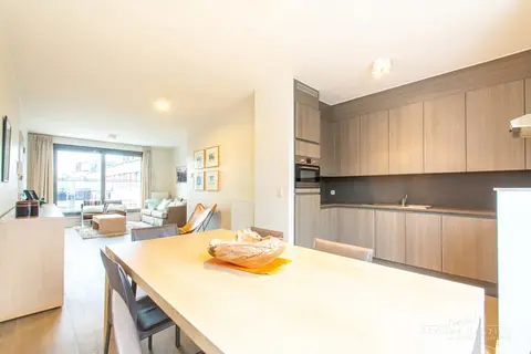 Beautiful furnished 2br apartment with stunning terraces