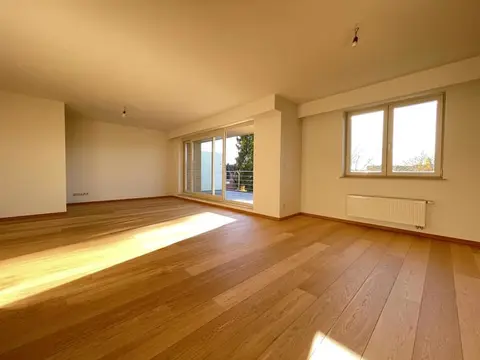 Near Stockel 3bed+Office