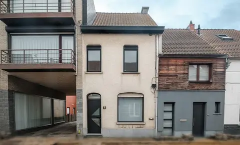 Instapklare woning met 3 slaapkamers in centrum Waregem