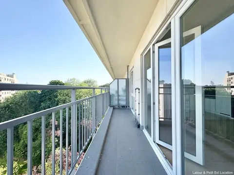 Val Duchesse neighborhood – close to transport and shops