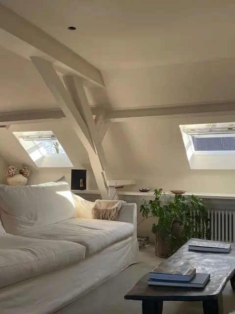 Hip, furnished penthouse with views over Ghent!