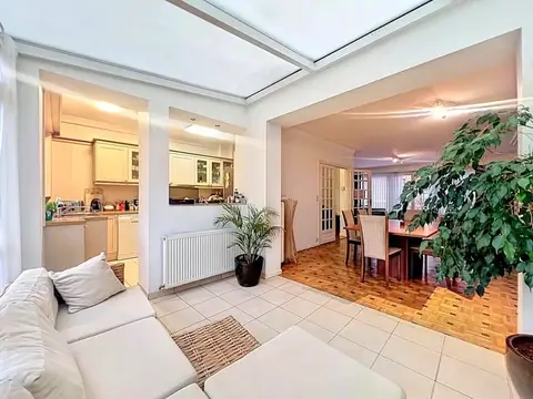 Beautiful 5-bedroom house with spacious garden
