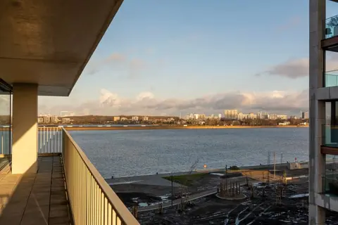Beautiful 1-bedroom apartment with a view of the Scheldt