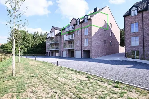 2 bedroom Penthouse to rent in Crisnée