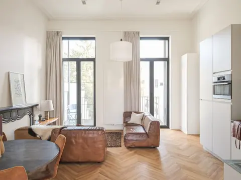 Toplocatie – Sint-Pietersplein. Bijzonder karaktervol, in...