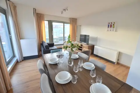 BRIGHT - 3br. aptmt. with BEAUTIFUL terrace (EU disctrict)