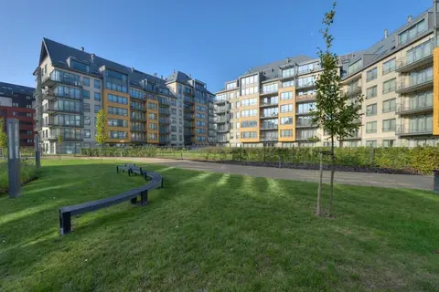 BRIGHT - 2 bedroom apartment (NATO area)