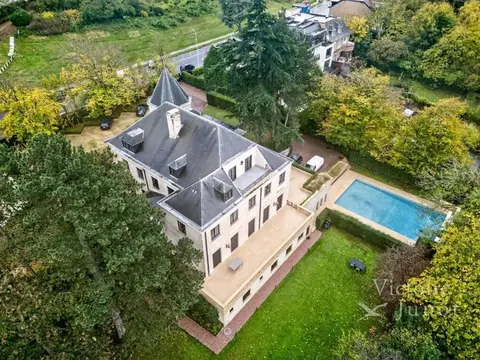 Rental Unfurnished - House Forest - 20,000 €/month