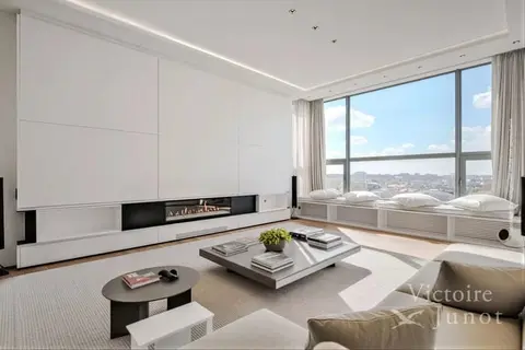 Louise: Exceptional 3-Bedroom Penthouse + Office