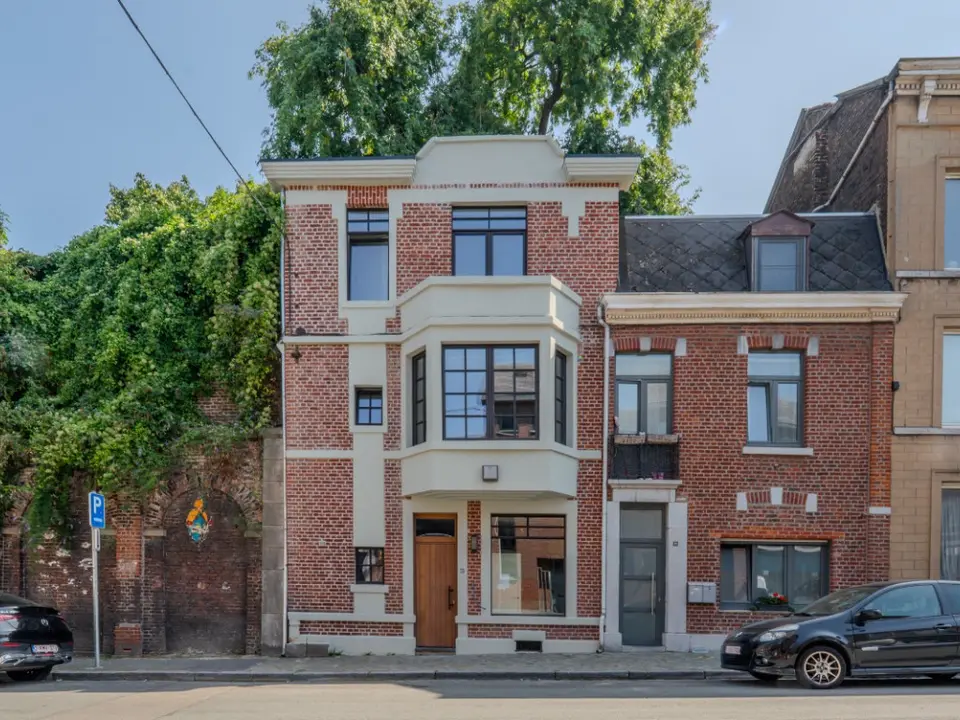 Volledig gerenoveerd huis, klaar om te betrekken