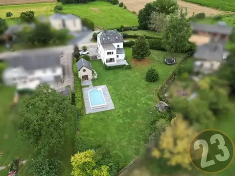 Spacious 6-bedroom villa with in-ground pool