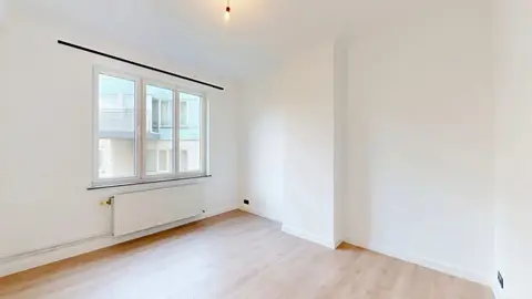 DAILLY: BEAUTIFUL 2-BEDROOM APARTMENT +/- 88M²