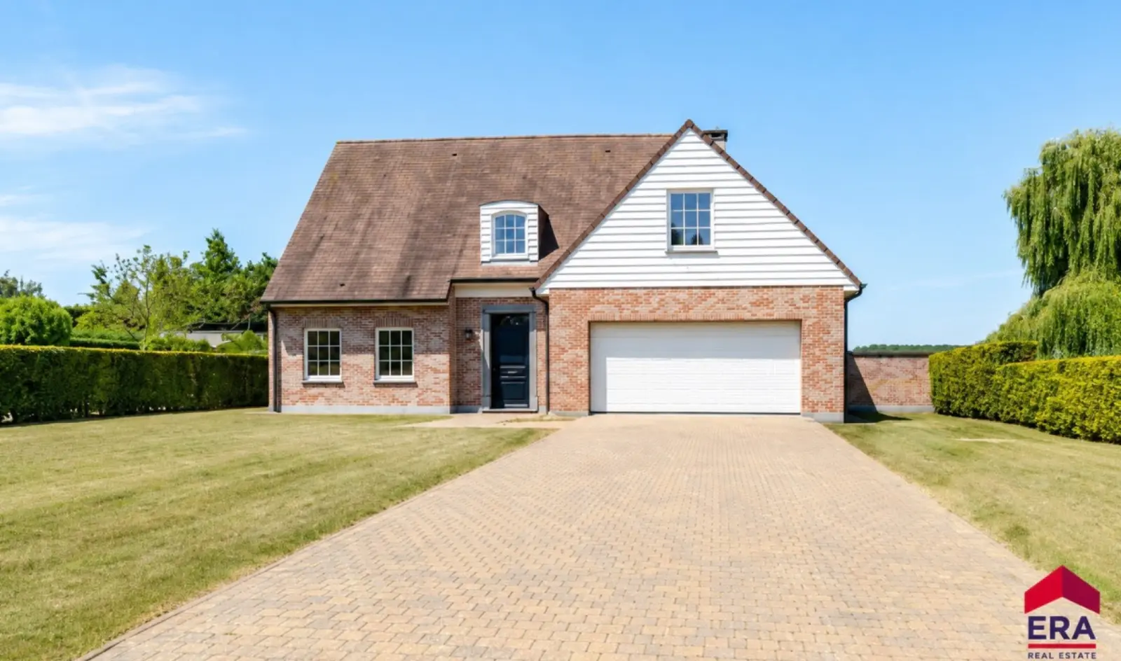 Unieke villa op toplocatie (5 slpk) in Hofstade nabij Aalst