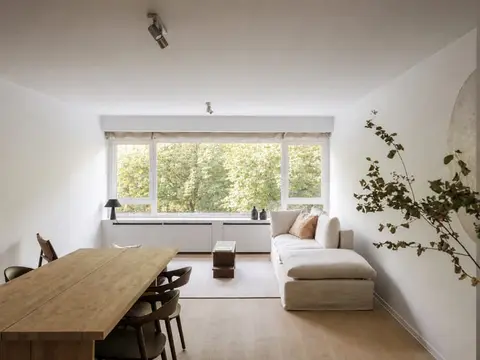 Exclusief gerenoveerd appartement met frontaal zicht op h...