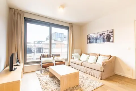Beautiful furnished 2br apartment with stunning terraces