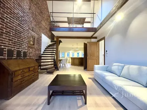 Magnificent furnished duplex-penthouse 1 bedroom + office