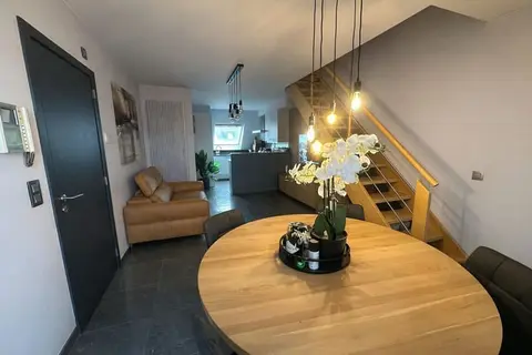 Duplex apartment for rent in the heart of Erembodegem