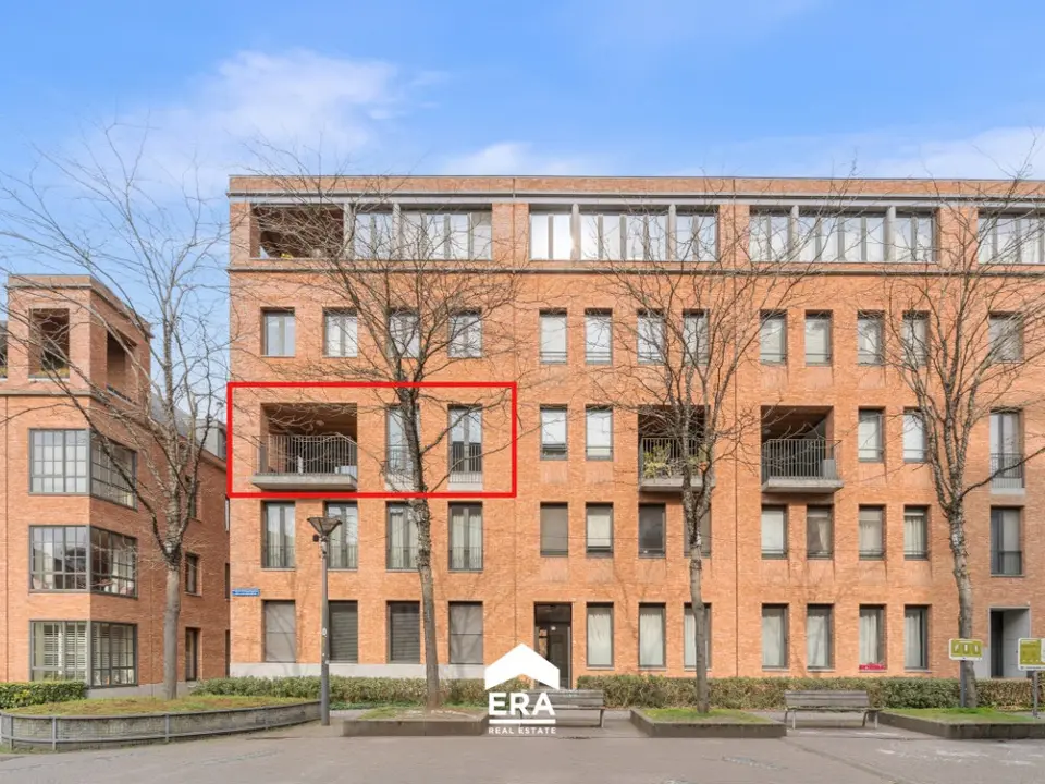 MODERN APPARTEMENT MET 2SLPK, TERRAS EN AUTOSTAANPLAATS